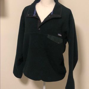 Forrest Green Patagonia Fleece.  Size: Medium.